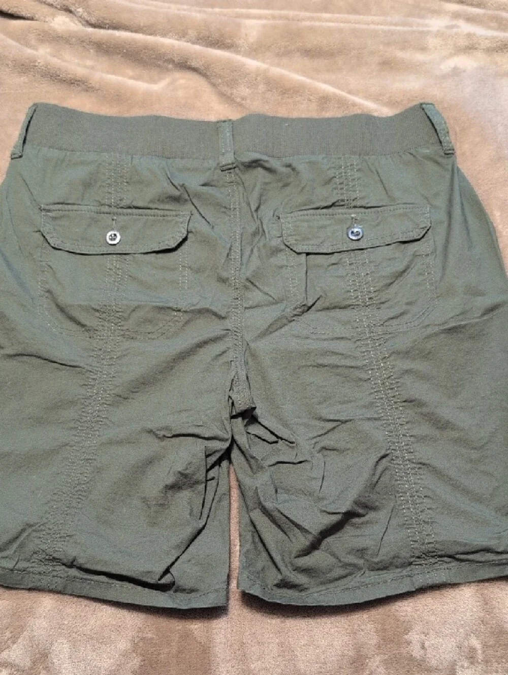 torrid Olive Green Cargo Shorts with Rib Waistband Size 00 (10) - Picture 3 of 3